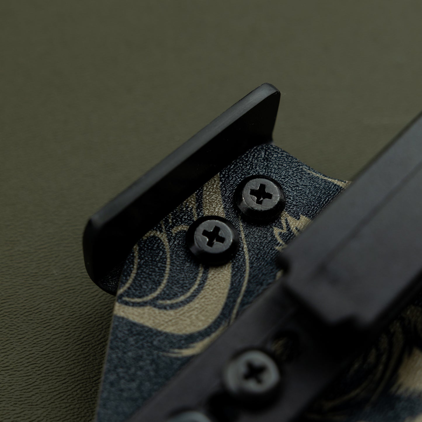 AIWB Kydex Holster, Dual Clip, Infused, Close-up, Claw