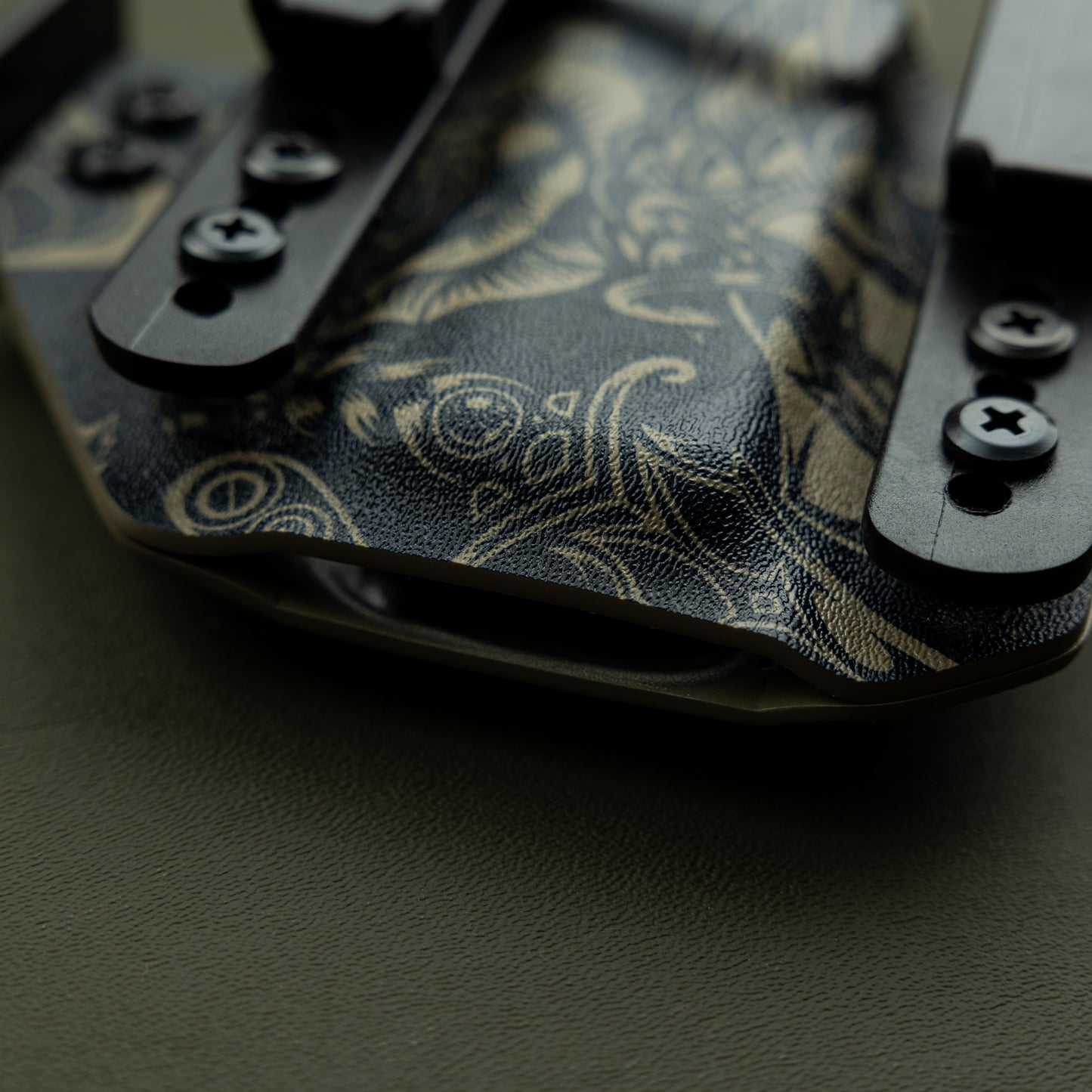 AIWB Kydex Holster, Dual Clip, Infused, Front View, Close-up